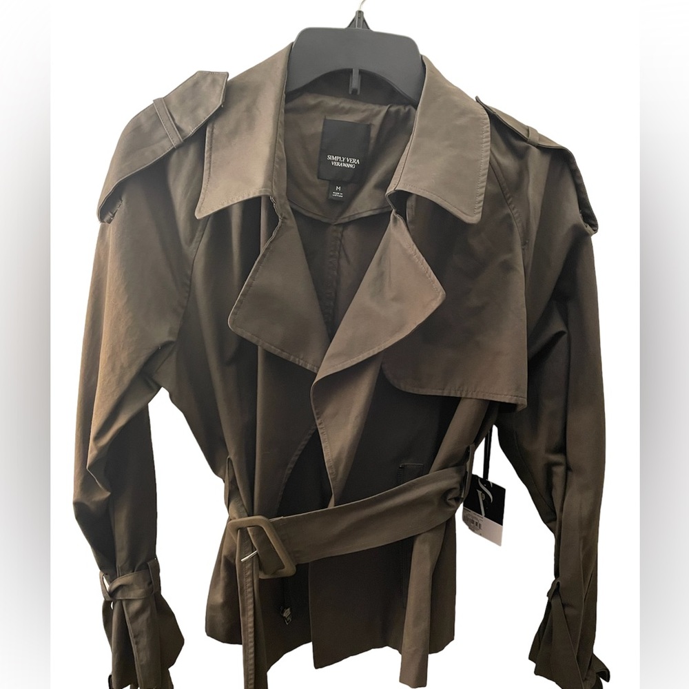 Vera Wang Women’s Lightweight Jacket. Green. Belted with ribbon sleeves. Medium - Picture 1 of 7